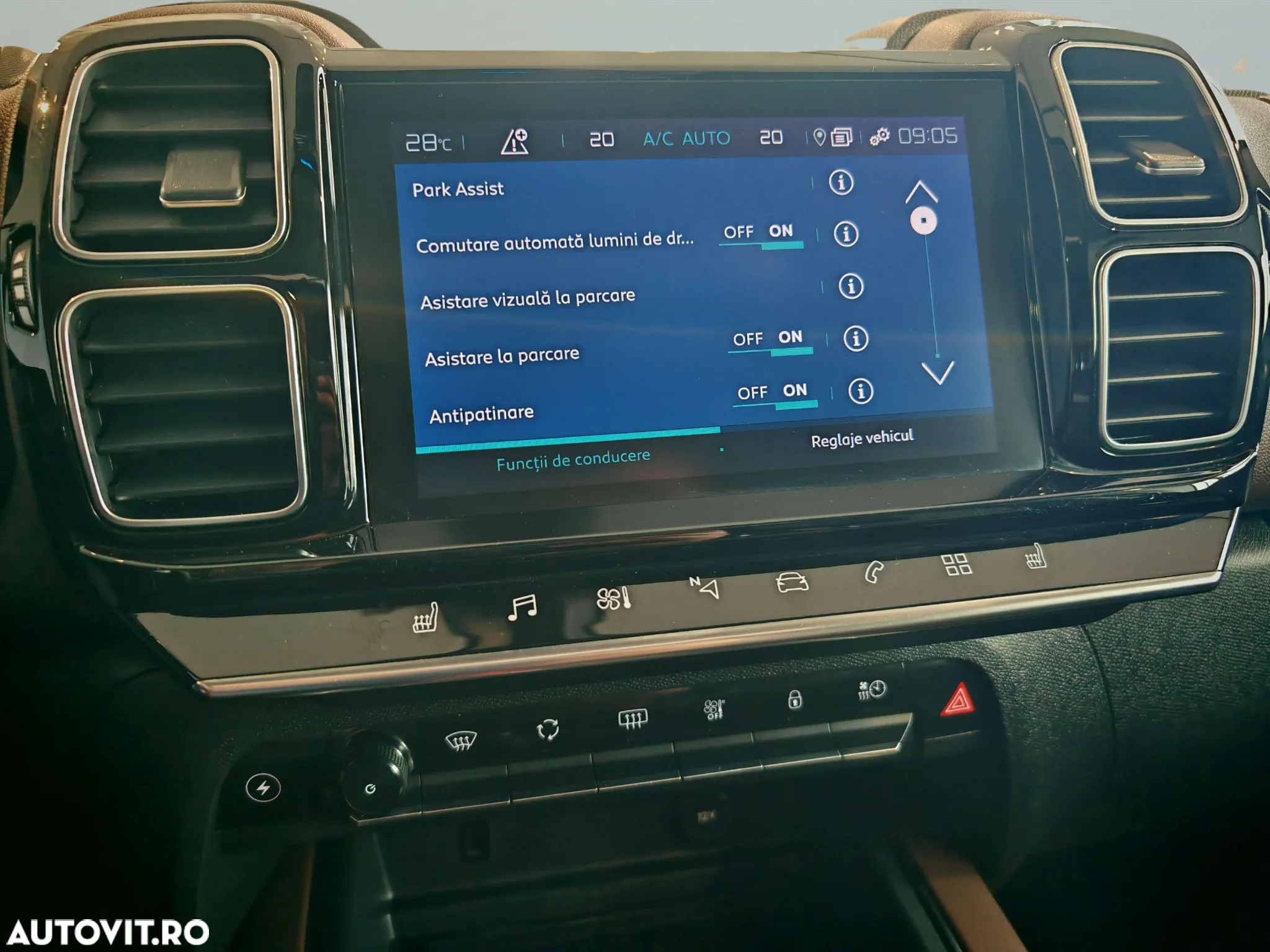Citroën C5 Aircross Hybrid 225 e.EAT8 SHINE PACK - 39