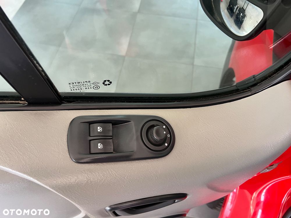 Renault Trafic - 20