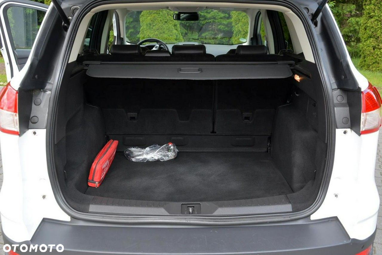 Ford Kuga 2.0 TDCi 2x4 Titanium - 33