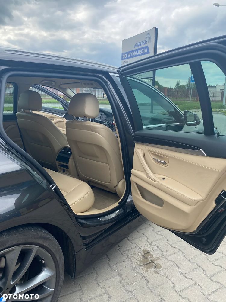 BMW Seria 5 520d Luxury Line - 11