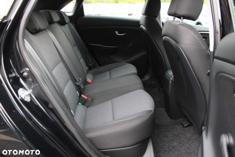 Hyundai i30 - 23