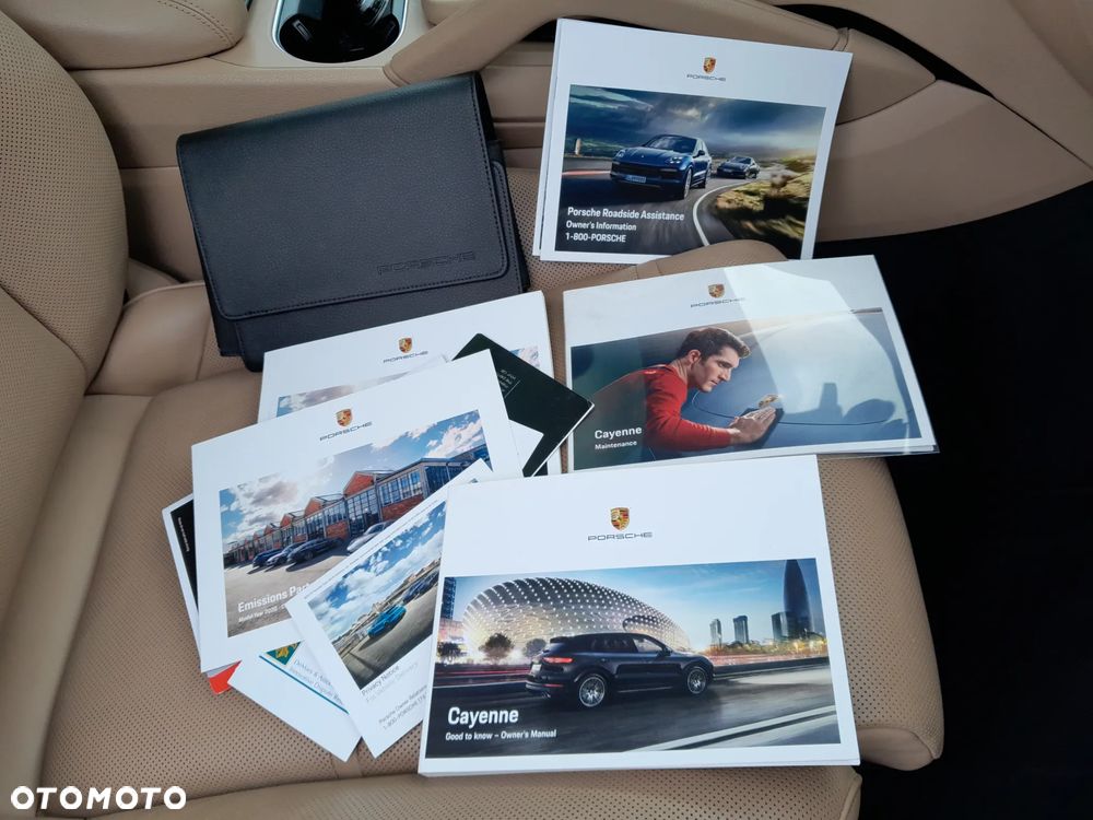 Porsche Cayenne - 21