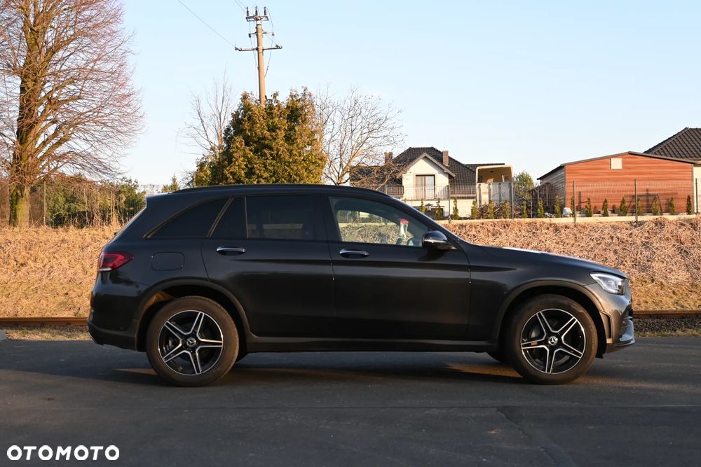 Mercedes-Benz GLC - 6