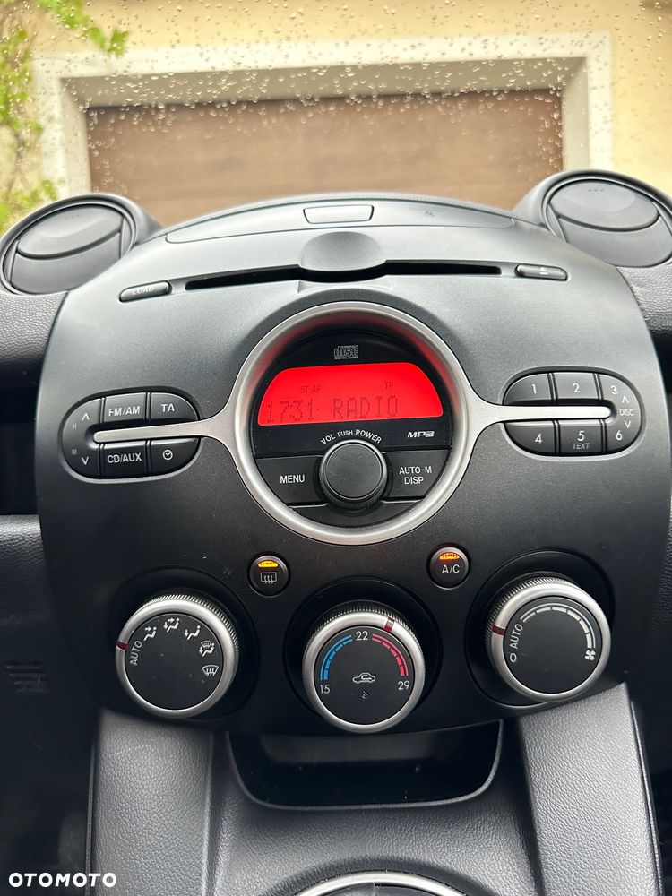 Mazda 2 1.5 Dynamic - 23