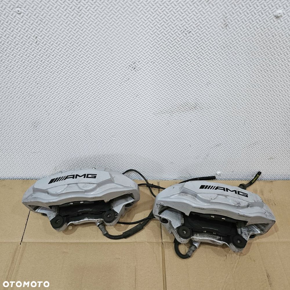 mercedes c-klasa w205 c43 amg zacisk hamulcowy przód przedni lewy prawy