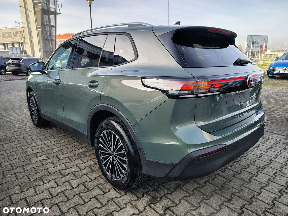 Volkswagen Tiguan - 5