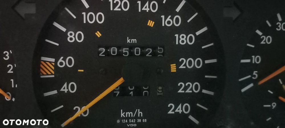 Mercedes-Benz W124 (1984-1993) - 16