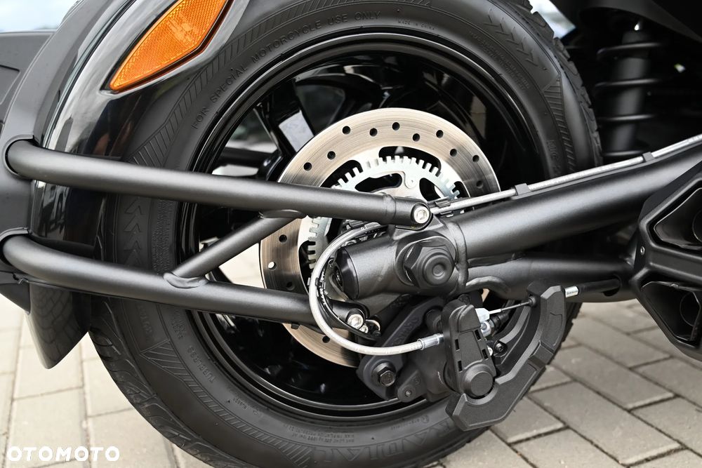 Can-Am Spyder - 29