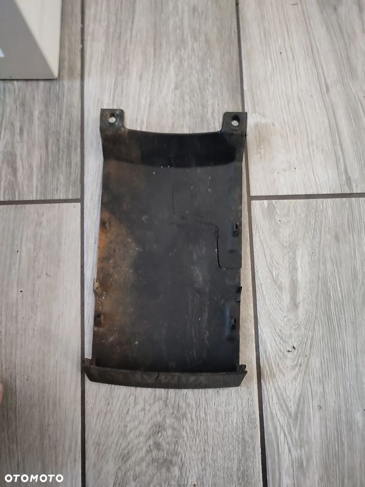 Zadupek, ogon, łącznik zadupka Yamaha XJ 900 - 2