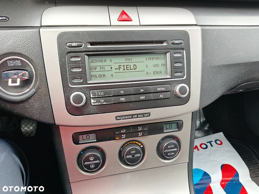 Volkswagen Passat 2.0 FSI Comfortline - 22