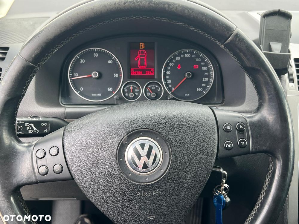 Volkswagen Touran 1.9 TDI DPF BlueMot Highline - 17