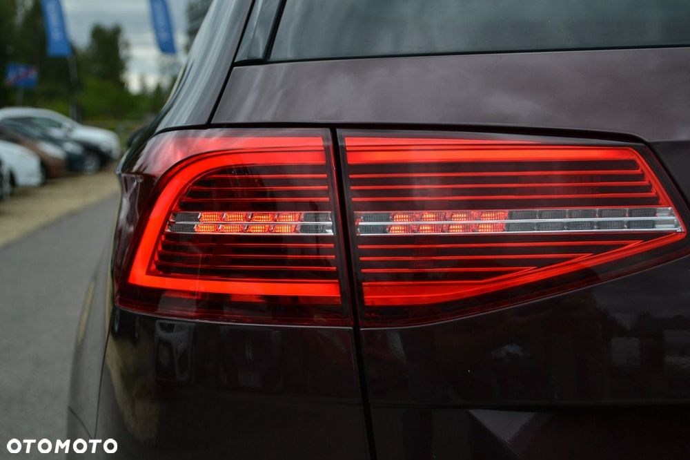 Volkswagen Passat - 27
