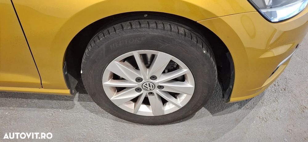 Volkswagen Golf 1.6 TDI DSG Comfortline - 4
