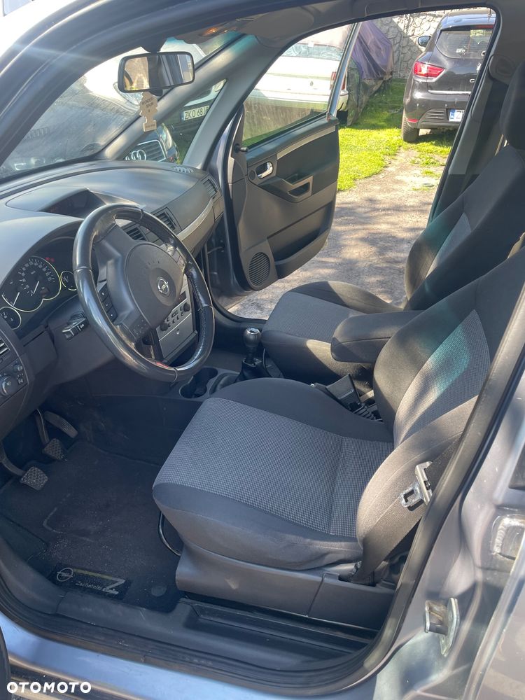 Opel Meriva 1.6 16V (Essentia) - 6