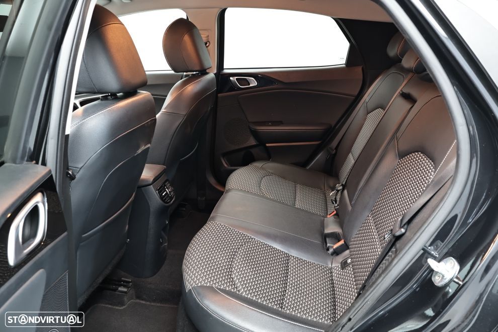 Kia XCeed 1.6 GDi PHEV Drive - 25