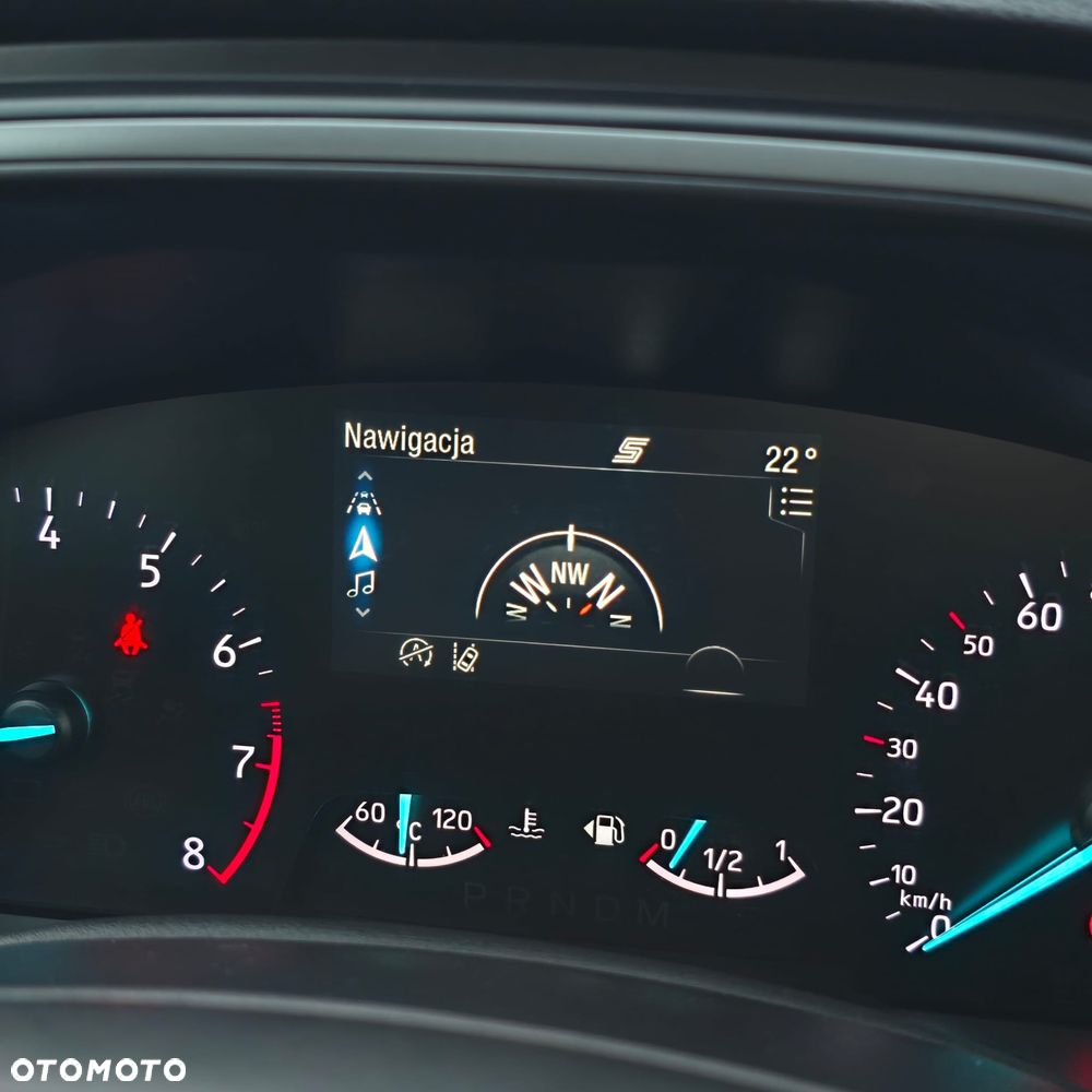 Ford Focus SW 1.0 EcoBoost Hybrid TITANIUM X - 32