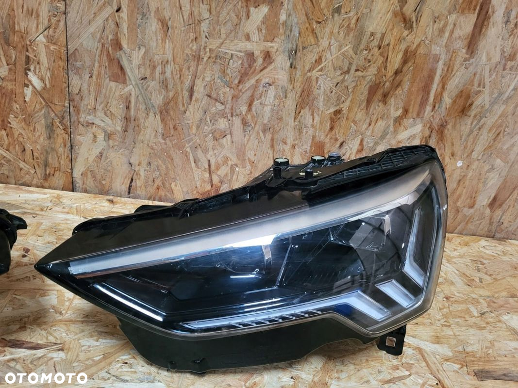 LAMPA AUDI RSQ3 MATRIX 83A941035C 83A941036C - 8