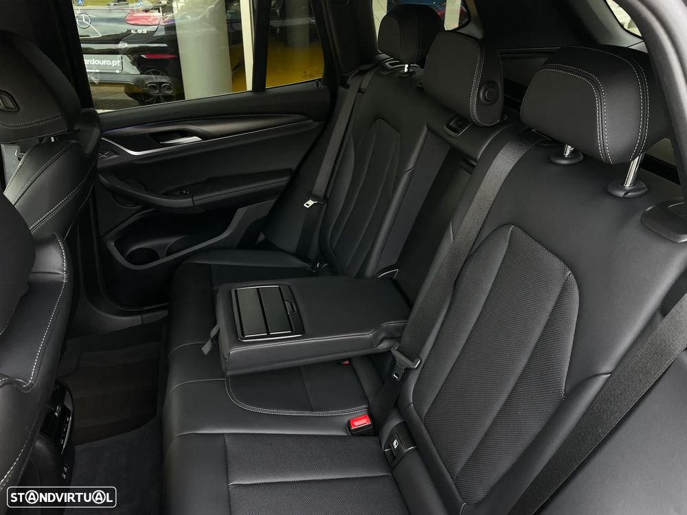 BMW X3 30 e xDrive Pack M - 32