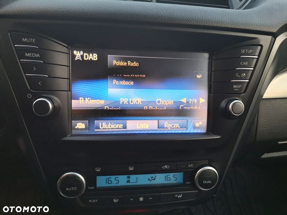 Toyota Avensis 2.0 D-4D Premium - 26