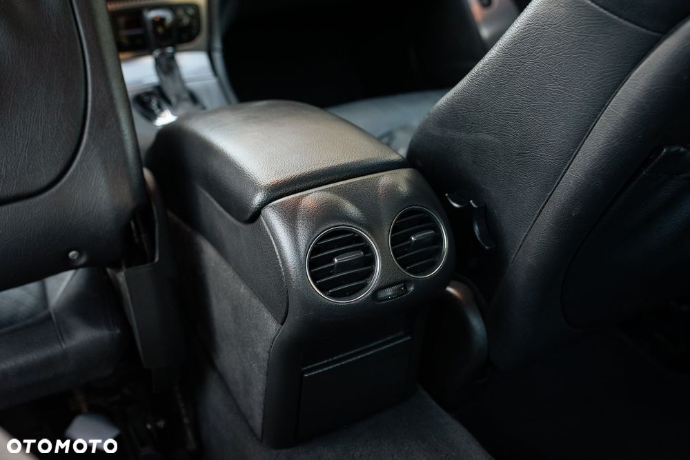 Mercedes-Benz CLK - 18