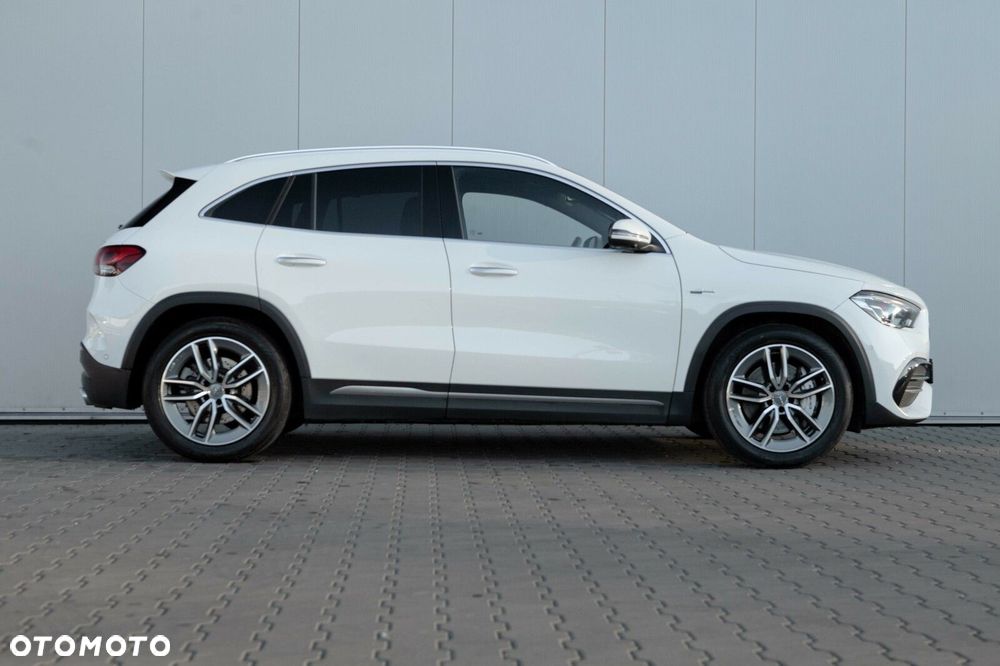Mercedes-Benz GLA AMG 35 4-Matic - 11