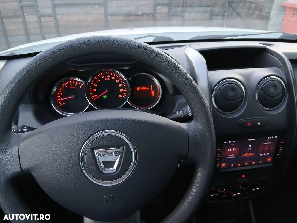 Dacia Duster 1.5 dCi 4x2 Prestige - 8