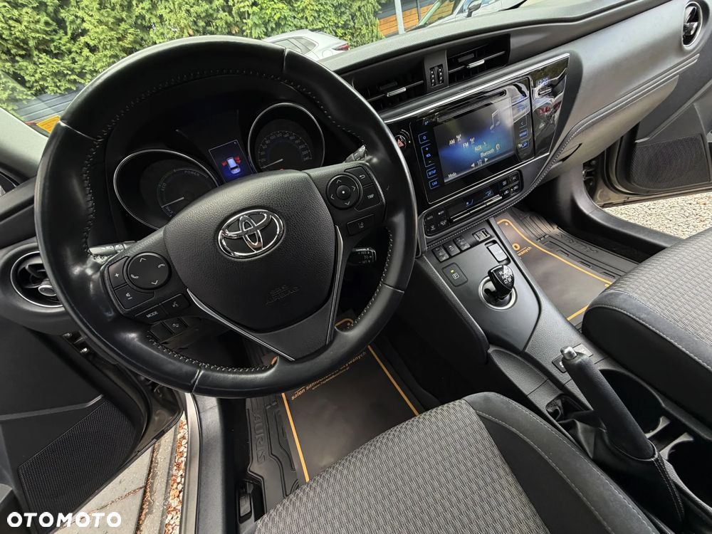 Toyota Auris - 29