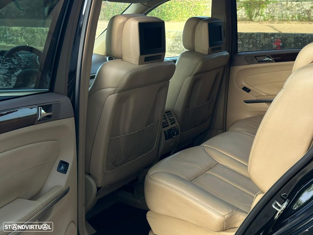 Mercedes-Benz GL 320 CDI 4Matic 7G-TRONIC - 35