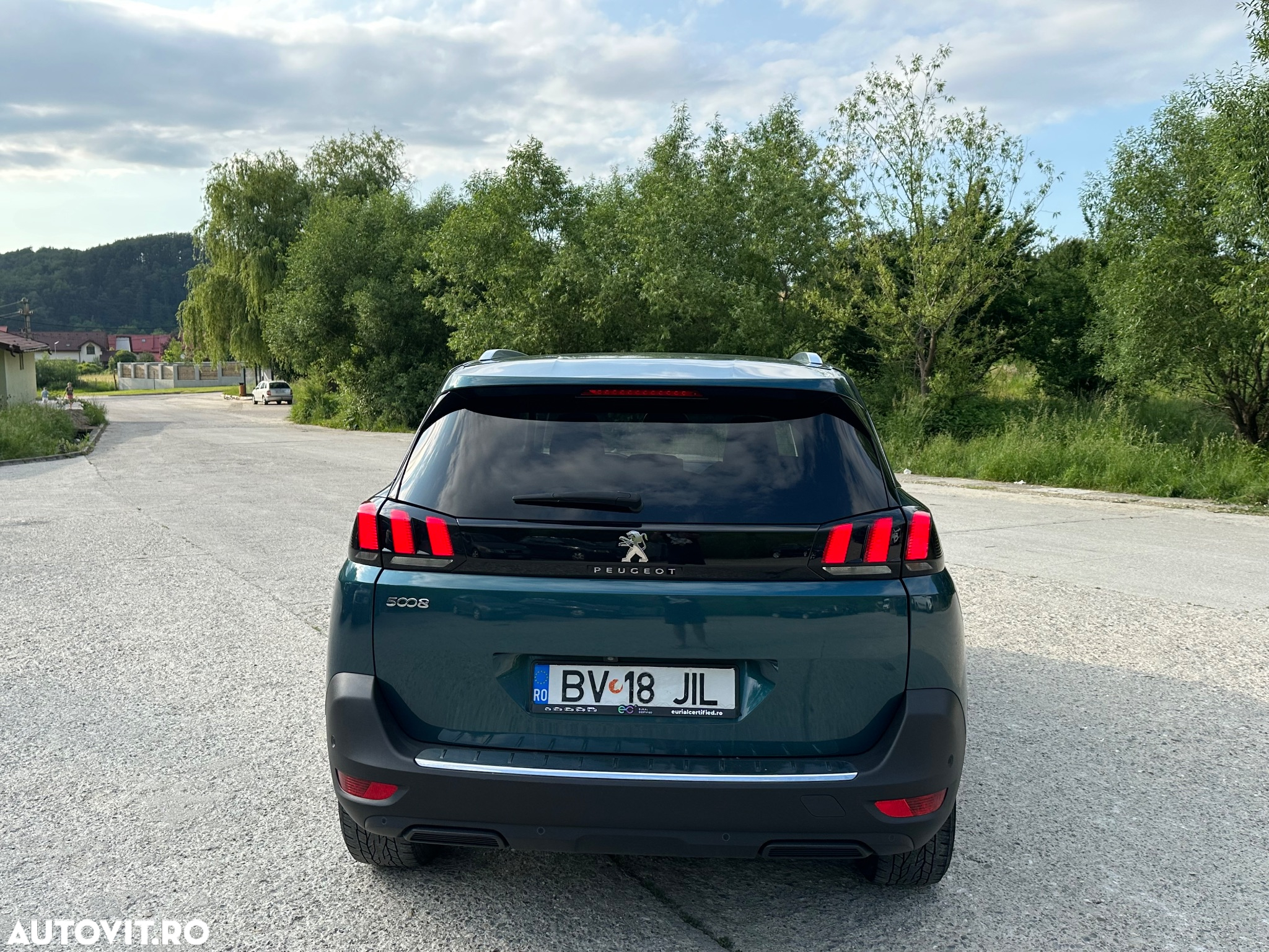 Peugeot 5008 1.6 Puretech Turbo s&s EAT8 Allure - 4