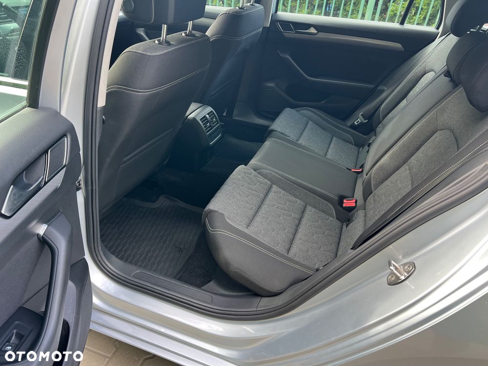 Volkswagen Passat Variant 1.5 TSI EVO Business DSG - 21