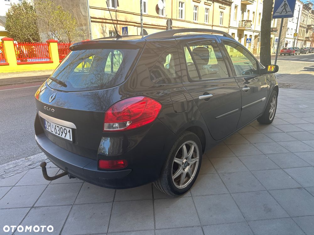 Renault Clio 1.2 16V 75 Dynamique - 28