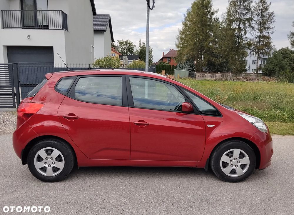 Kia Venga - 4