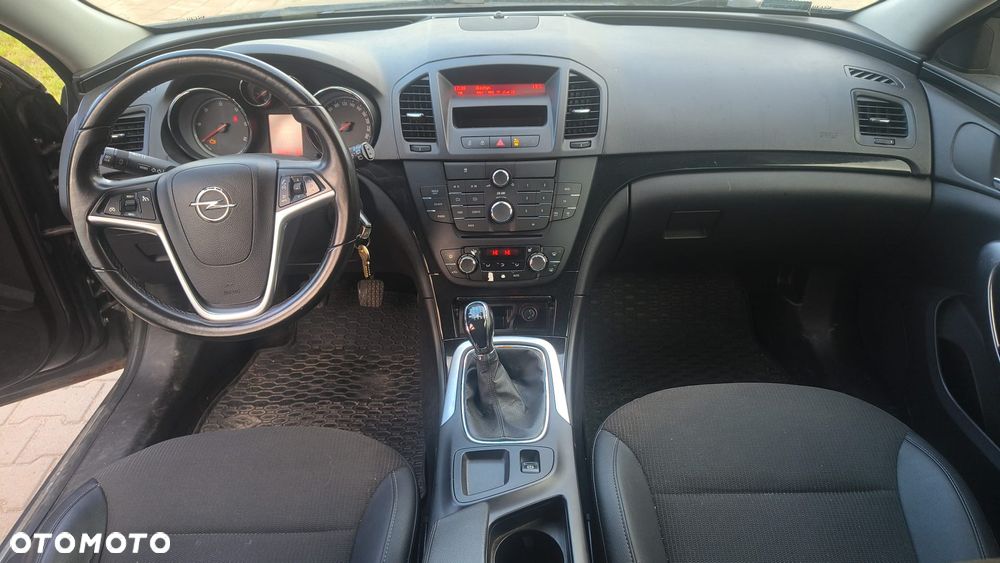 Opel Insignia - 1