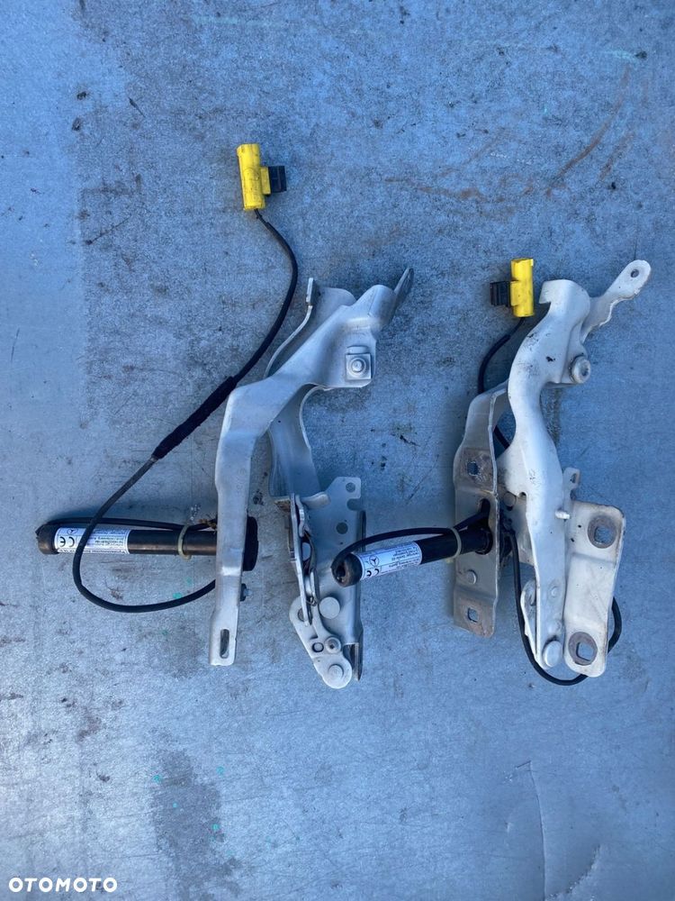 MERCEDES cla 117 zawias zawiasy maski naboj komplet kolor 650 - 1