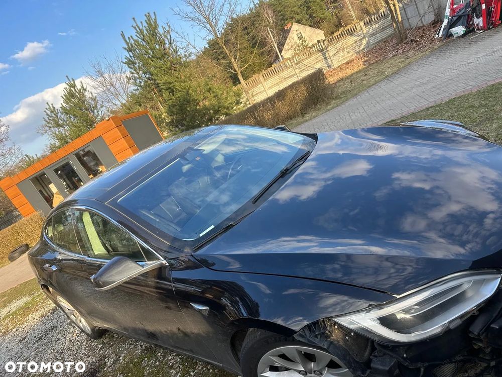 Tesla Model S Long Range Plus - 12
