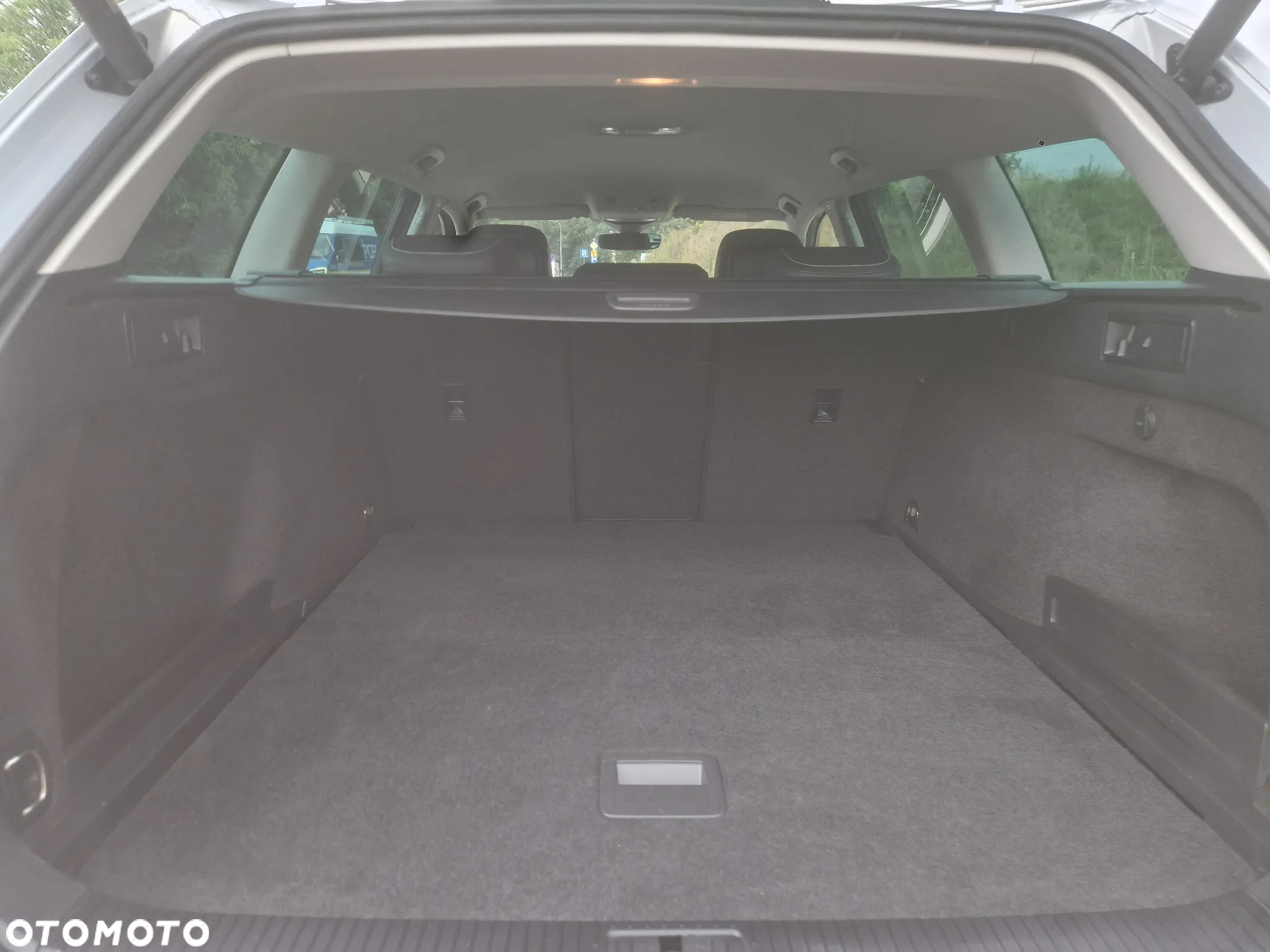 Volkswagen Passat 2.0 TDI 4Mot Elegance DSG - 14