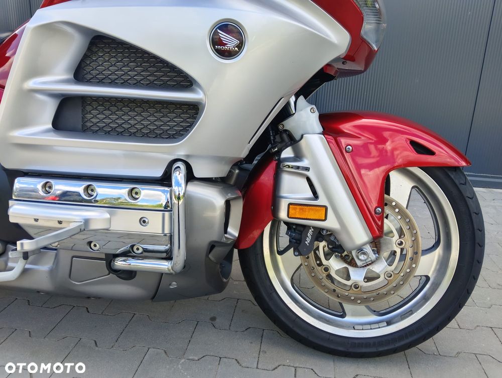 Honda GL - 16