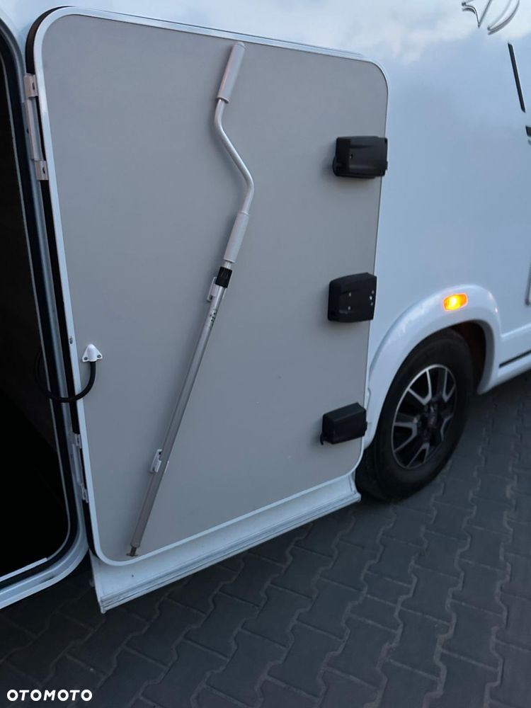 KNAUS Live i 700 - 40