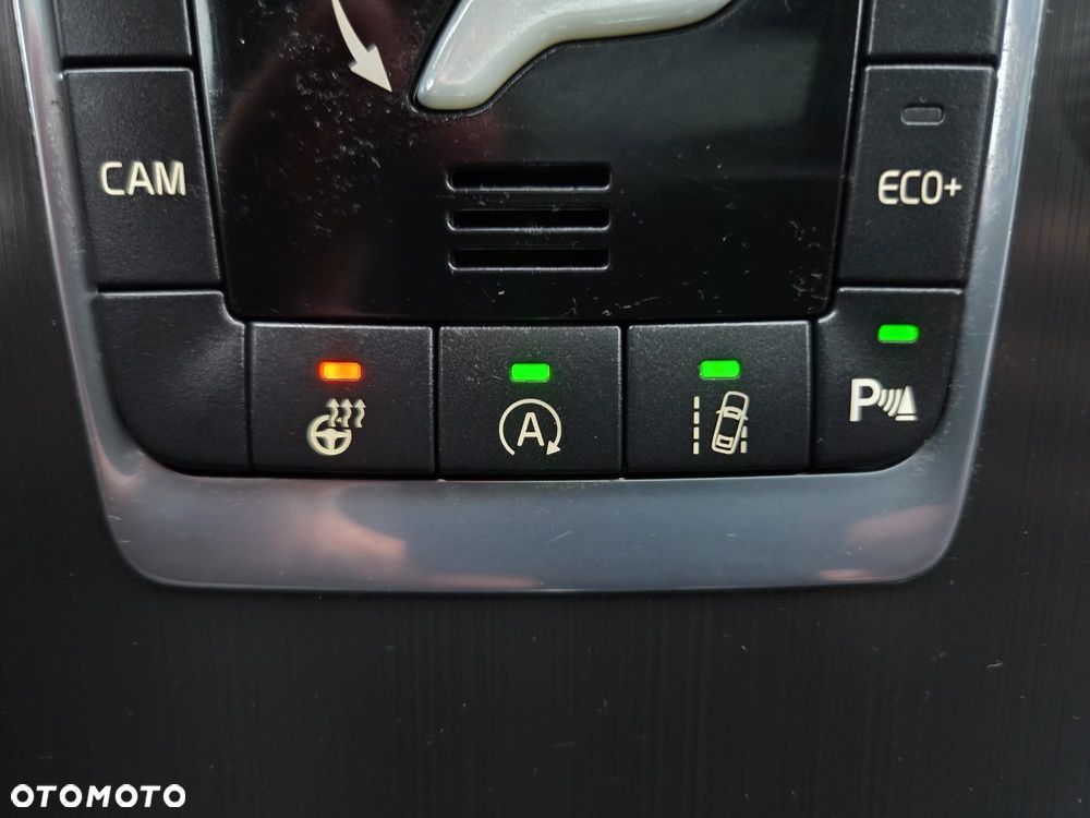 Volvo XC 60 D4 Geartronic Summum - 28