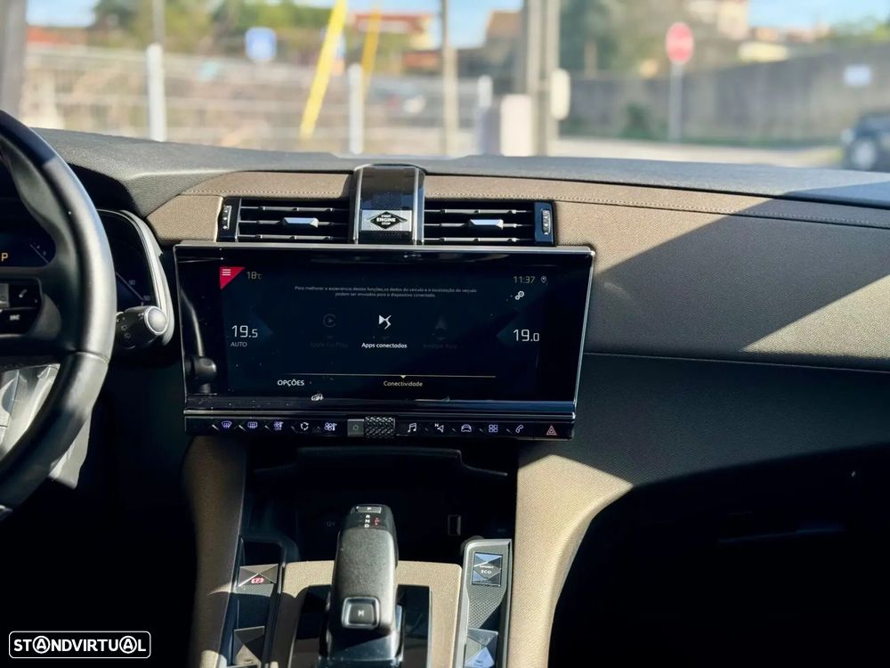 DS DS7 Crossback - 13