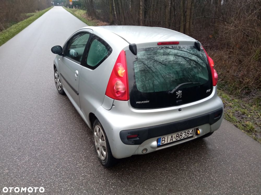 Peugeot 107 1.0 Urban Move - 10