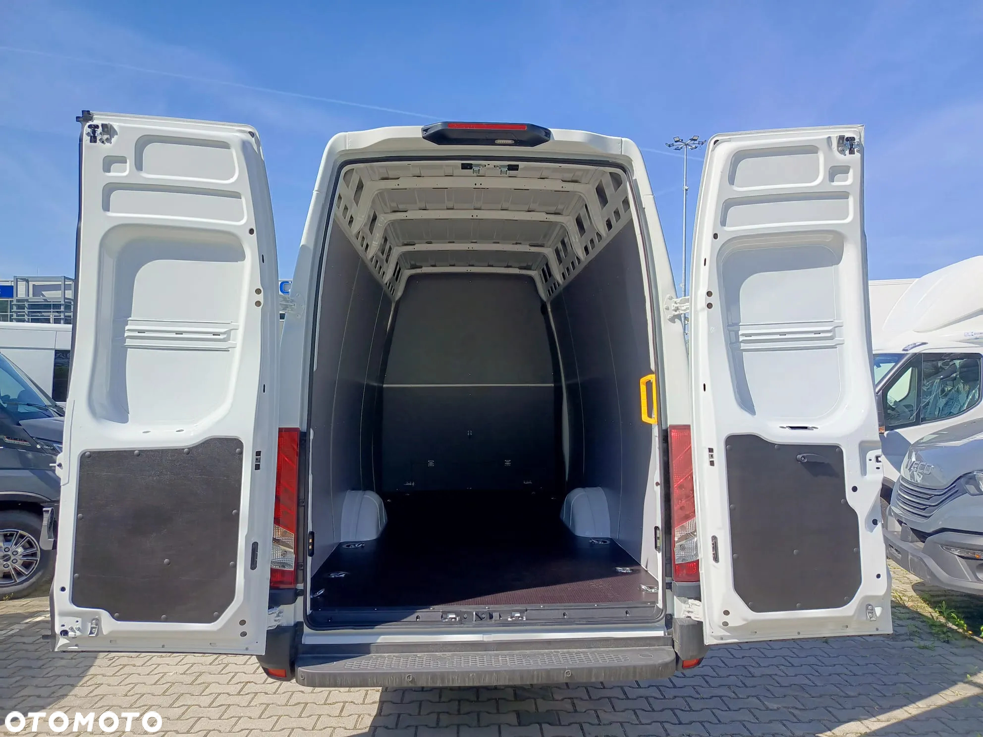 Iveco Daily / Pewny partner w biznesie ! - 6
