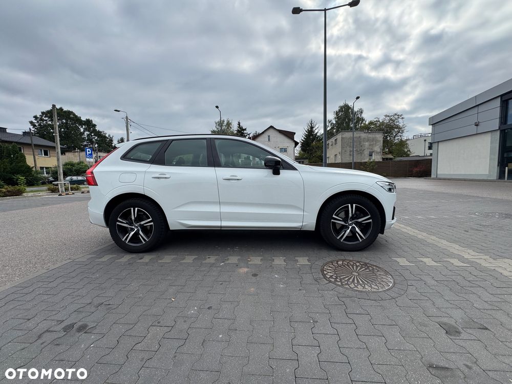 Volvo XC 60 D4 AWD R-Design - 3