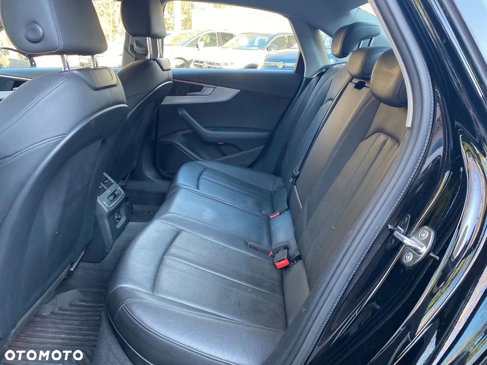 Audi A4 Limousine - 15