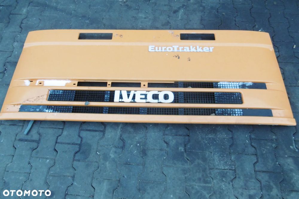 Maska Atrapa Grill Iveco Eurotrakker - 2