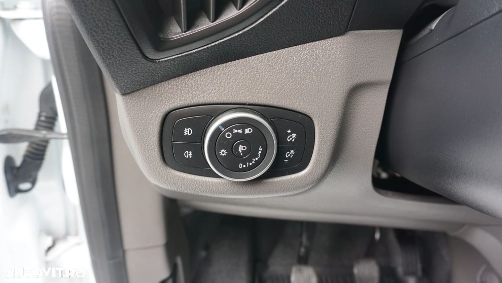 Ford Transit Connect - 14