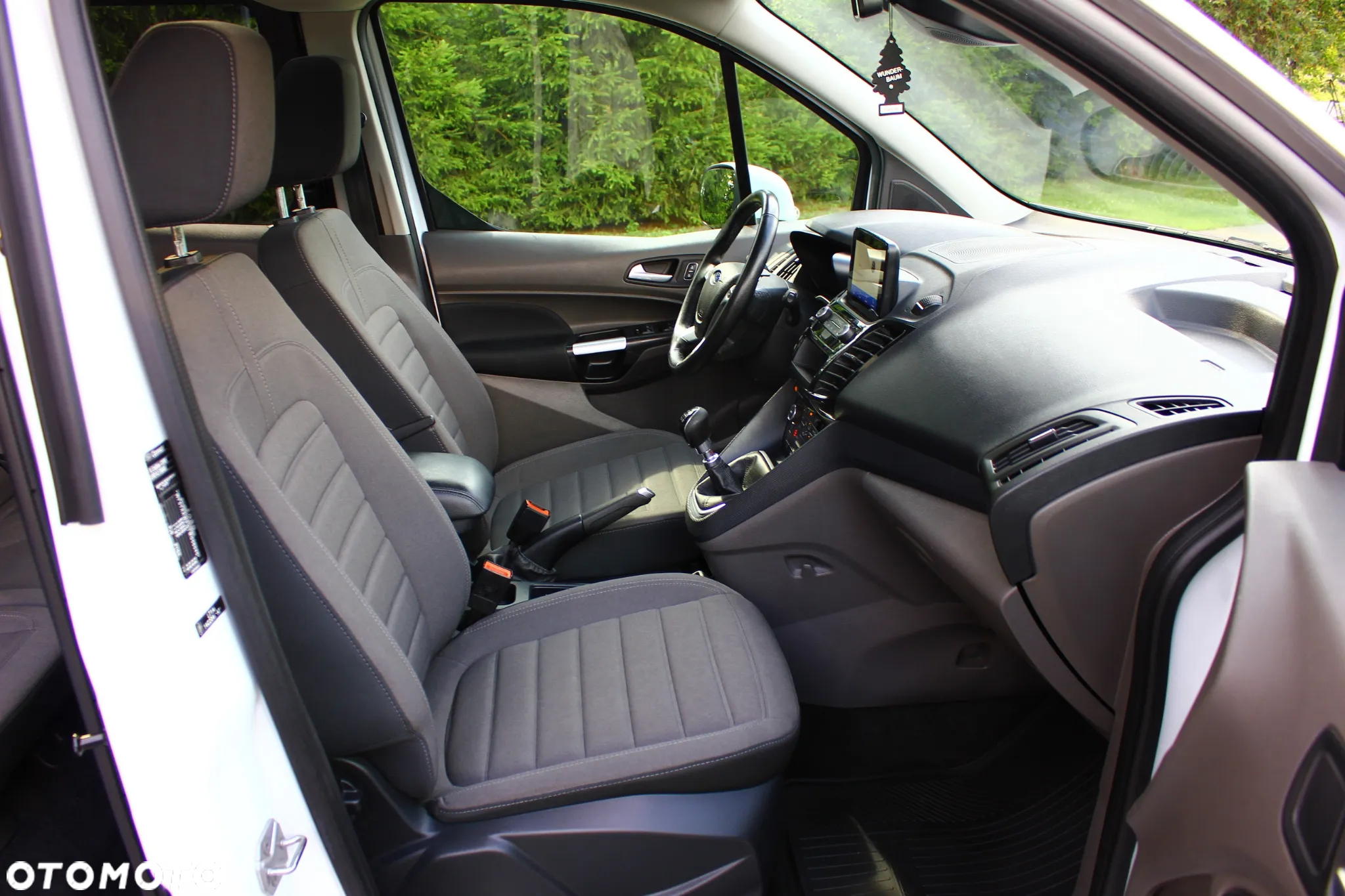 Ford Tourneo Connect 1.5 EcoBlue Titanium - 40