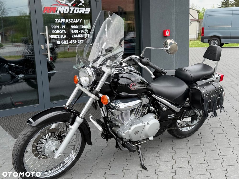 Suzuki Intruder - 39