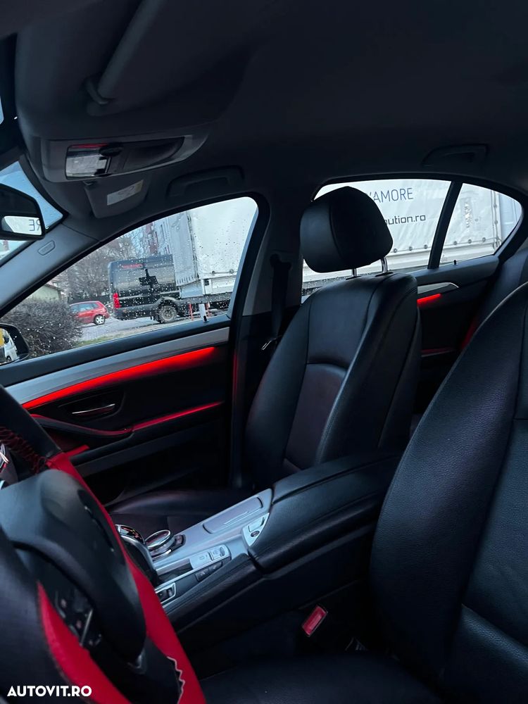 BMW Seria 5 525d xDrive - 7