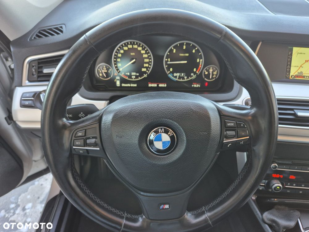 BMW 5GT - 33
